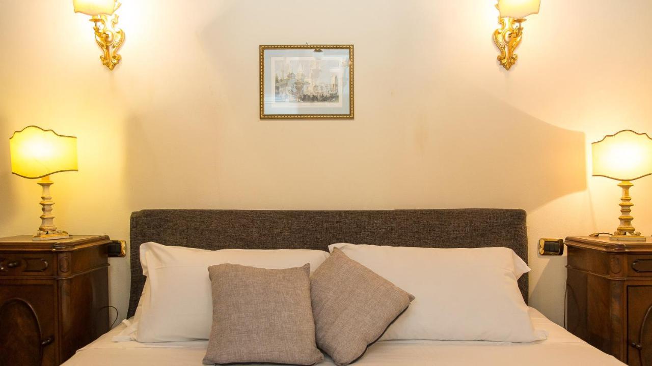 Rental In Rome Falegnami Exterior foto